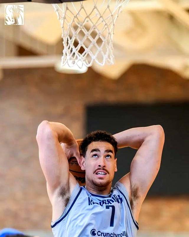 关于今晨体能课后，达拉斯独行侠刷新队史纪录备战CBA季后赛，管理层满意，训练强度明显提升的信息